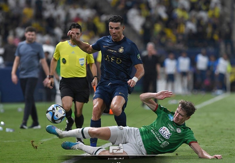 صعود النصر ۱۰ نفره و برتری الاتحاد با گلزنی کریم بنزما