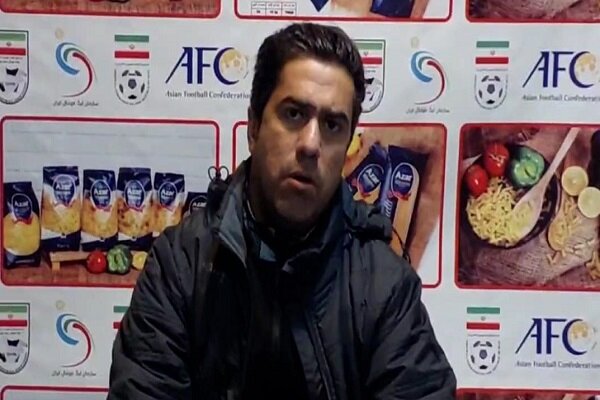 مربی شمس آذر: برتر از پرسپولیس بودیم/ از سپاهان امتیاز می گیریم