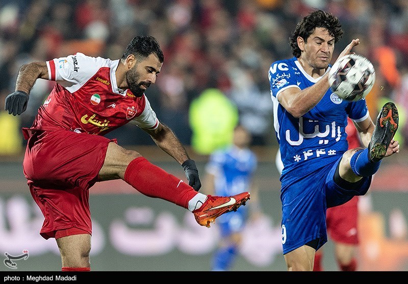 کیومرث هاشمی: مزایده استقلال و پرسپولیس به نتیجه نرسید، آنها به ۲ بانک غیردولتی واگذار می‌شوند